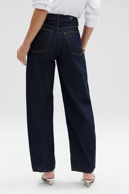 High Rise Barrel Jean