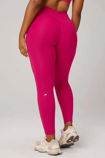 Booty Scrunch PureLuxe V-Back Legging