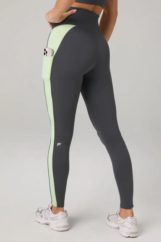 On-The-Go PowerHold® High-Waisted Legging