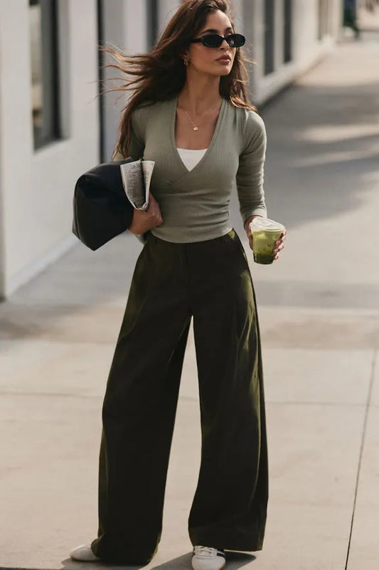Everyday Wide Leg Mid-Rise Trouser