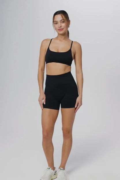 Seamless Scrunch Short 4"